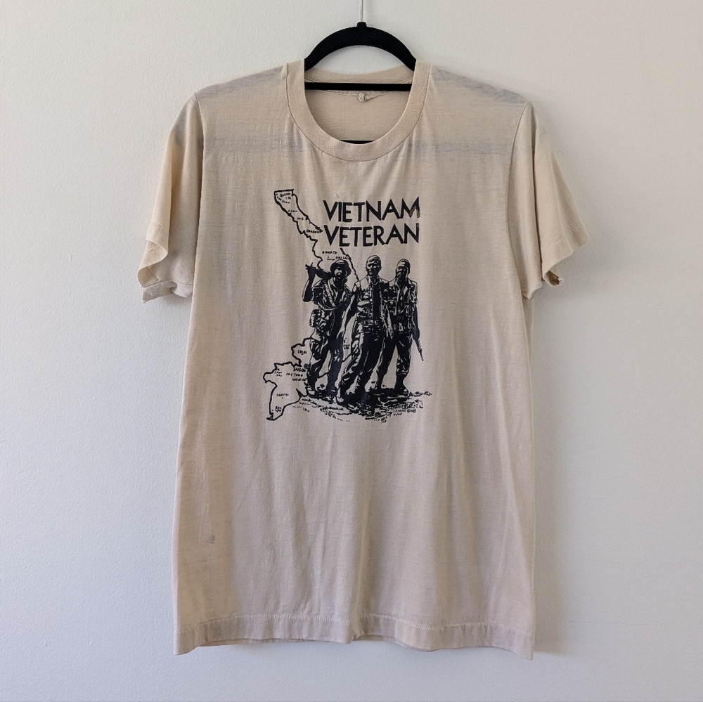 Vintage Screen Stars Vietnam Veteran Single Stitch T-Shirt Adult Sz Small